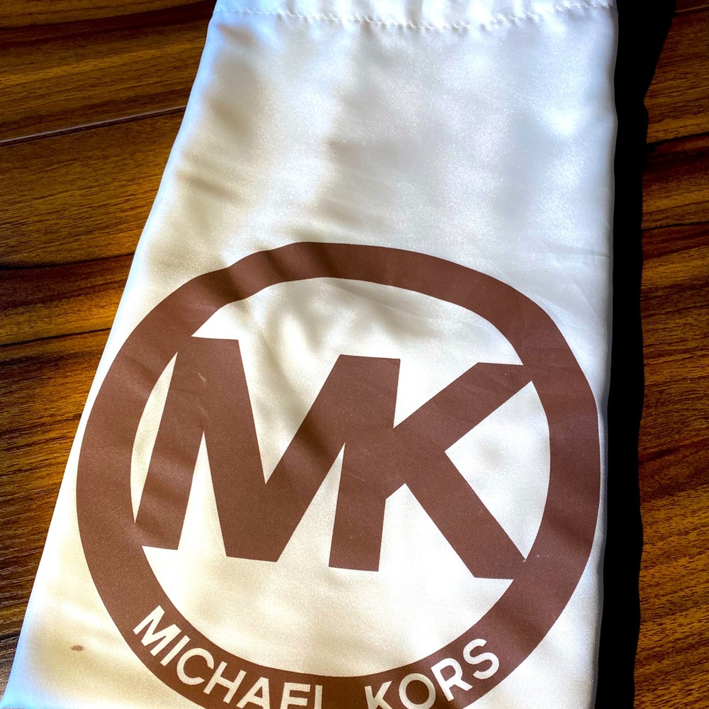 Michael Kors bag - Picture 13 of 13